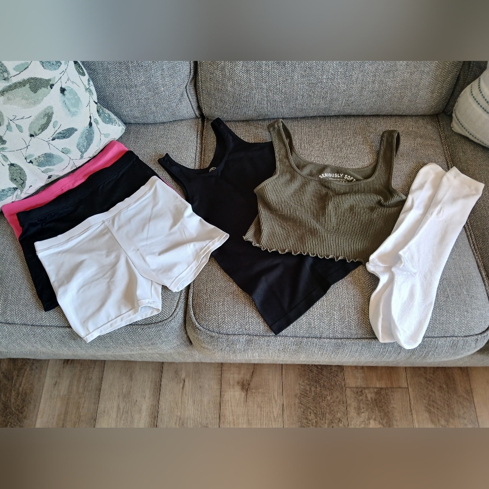 NWOT Assorted Girls Clotthing.